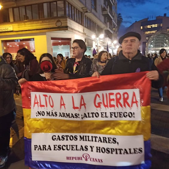 Manifestación No a la Guerra, pancarta del CATP