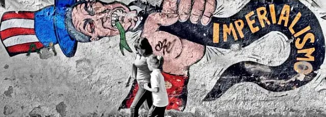 Pintada en la pared sobre el imperialismo