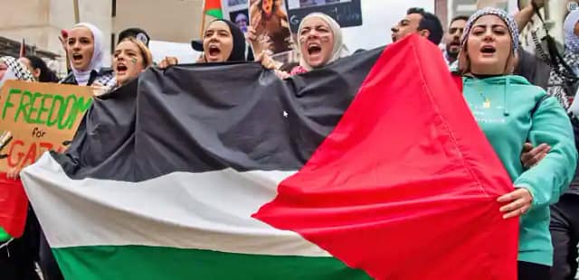 La ONU aprueba una “tregua humanitaria” en Gaza e Israel responde recrudeciendo su ofensiva