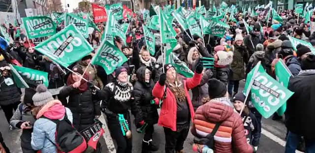 Trabajadoras de Quebec realizan una huelga histórica