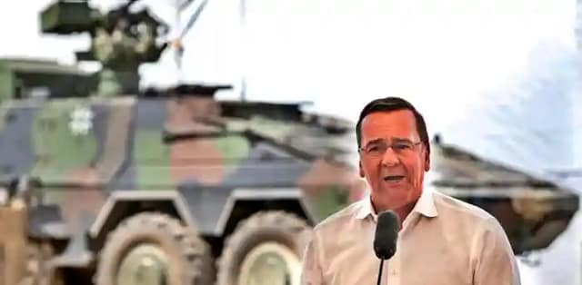 Gobierno alemán quiere militarizar la política interior y exterior