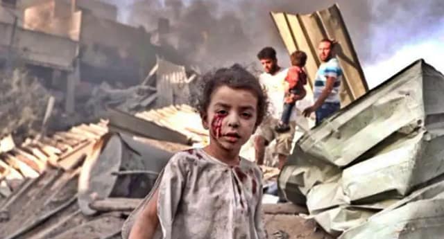 Foto de bombardeos sobre población civil