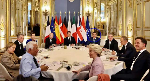 Los mandatarios europeos en París — X