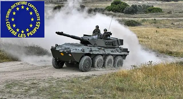 Logo de la UE del capital y la Guerra con fondo de vehículo militar