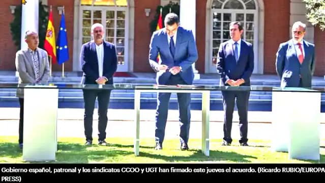 Foto del Gobierno, patronal y sindicatos