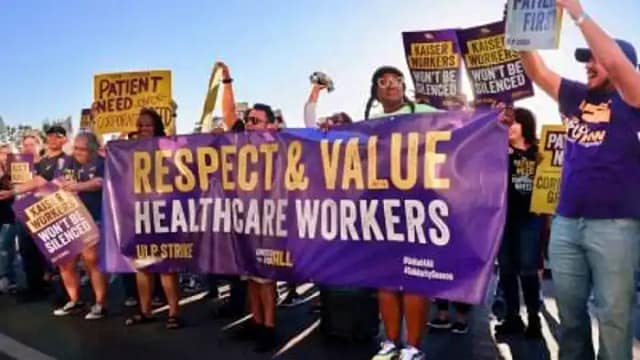 Manifestantes por el alto el fuego. Imagen de SEIU