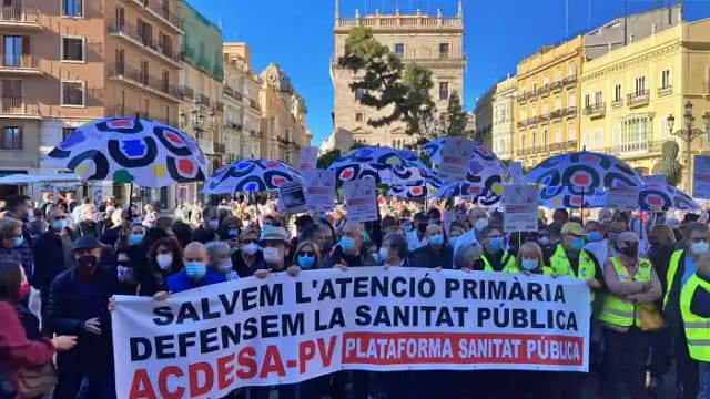 Movilización sindical unitaria en Valencia contra el decreto de Atención Primaria en la sanidad