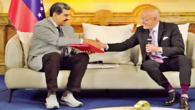 Foto rueda de prensa de Nicolás Maduro y secretario del tesoro de EEUU