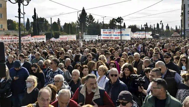 Protestas masivas en Grecia contra el encubrimiento del choque ferroviario de Tempi