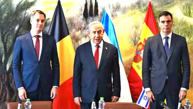 El presidente de España, Pedro Sánchez (a la derecha), en una visita a Israel, en noviembre de 2023, junto al primer ministro de Israel, Benjamin Netanyahu (centro), y el primer ministro de Bélgica, Alexander de Croo (izquierda)/ Pool Moncloa/Borja Puig de la Bellacasa.