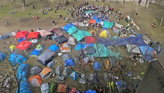 Foto aérea de acampadas por Palestina en Canadá