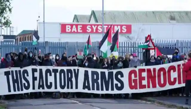Pancarta de boicot a la entrega de armas a Israel