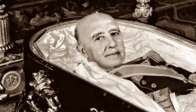 Foto modificada del dictador Franco muy vivo