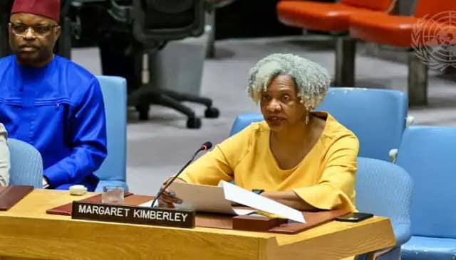 El suministro de armas occidentales a Ucrania impide soluciones pacíficas