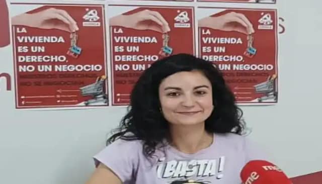 Presentación campaña por el derecho a la vivienda en Cuenca