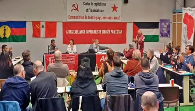 Foto del Encuentro de Unificación comunista