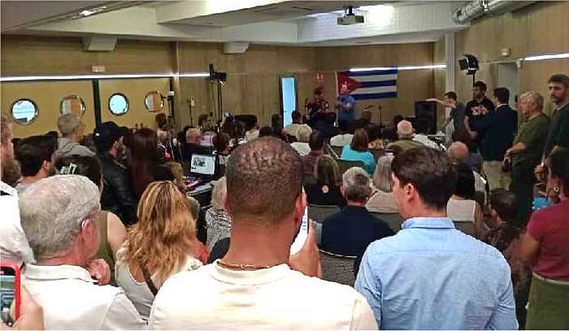 Foto del acto en València