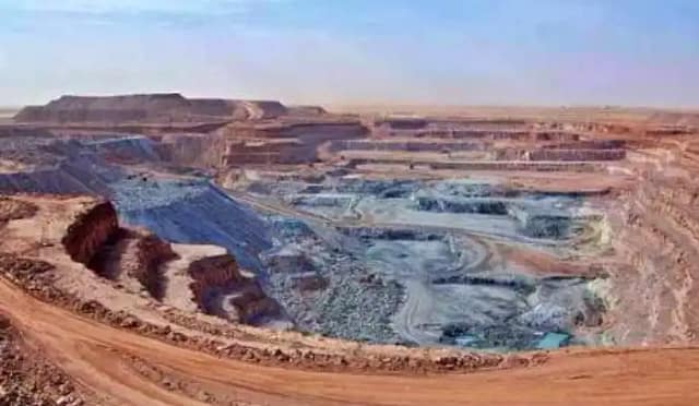 Níger expropia a Francia la mayor mina de uranio del mundo