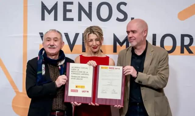 2025 comienza con el aumento de la edad de jubilación y una rebaja real de las pensiones.