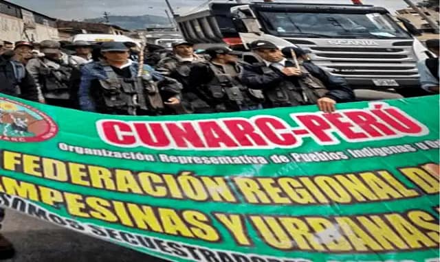 Marcha en Lima de Comunidades campesinas