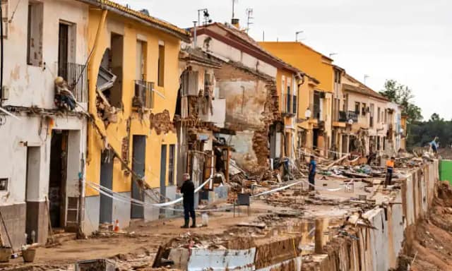 La política autonómica de vivienda perjudica a los afectados por la DANA