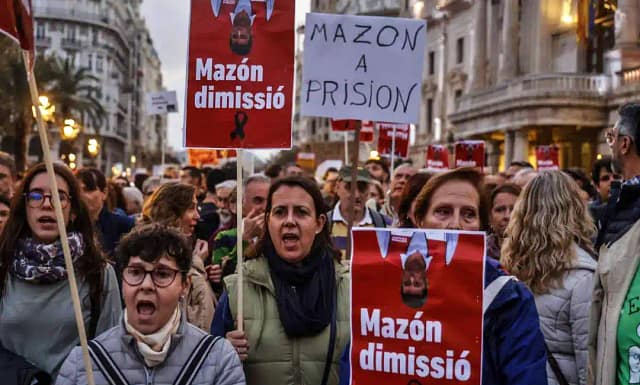Manifestación del 29 de marzo por la dimisión de Mazón