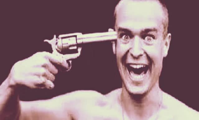 Foto de trabajador enloquecido