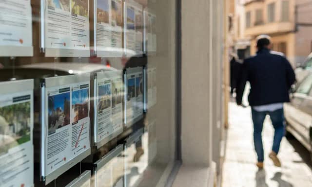 La mano invisible en el Reino de España: vivienda, electricidad, bancos.