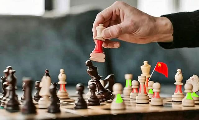 Francia: construir comités de base para luchar contra Macron y la guerra. Crítica a Mèlenchon.