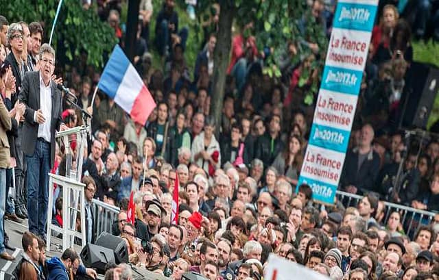 Foto de mitin de Melènchon y Francia Insumisa