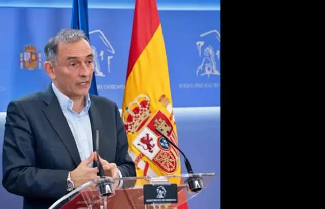 Dirigente de Sumar, Enrique Santiago, propone que la cuantía de las multas de tráfico dependan del nivel de ingresos…