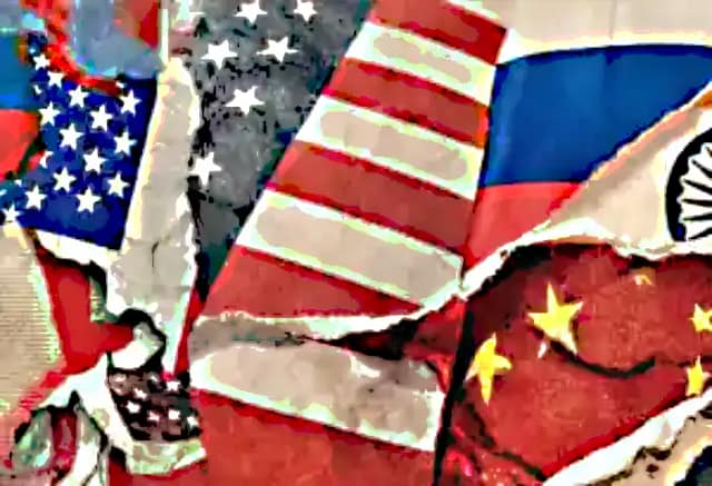 Banderas de países capitalistas en conflicto